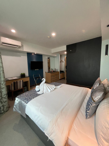 Bedroom 18