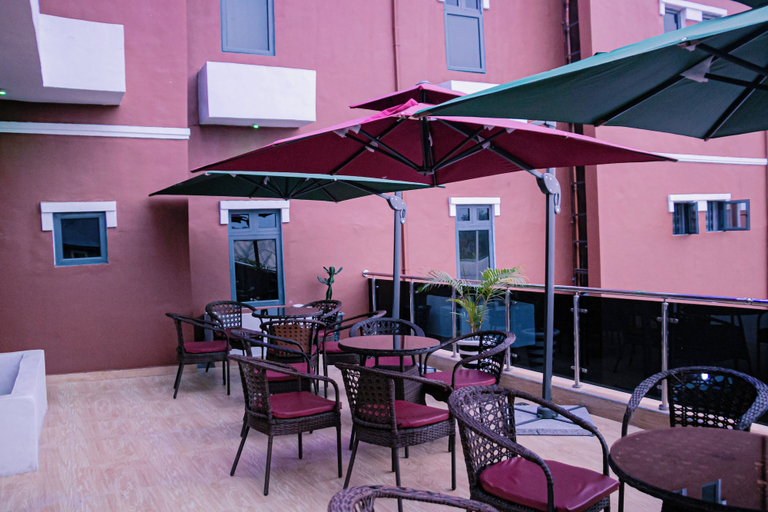 Food & Drinks, Boulevard Beechnut Hotel, Warri, Uvwie