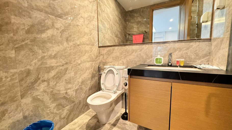 Bathroom 28