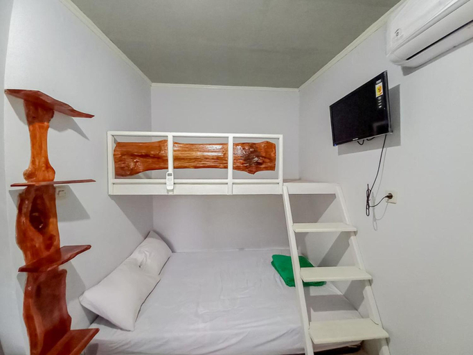 Bedroom 21