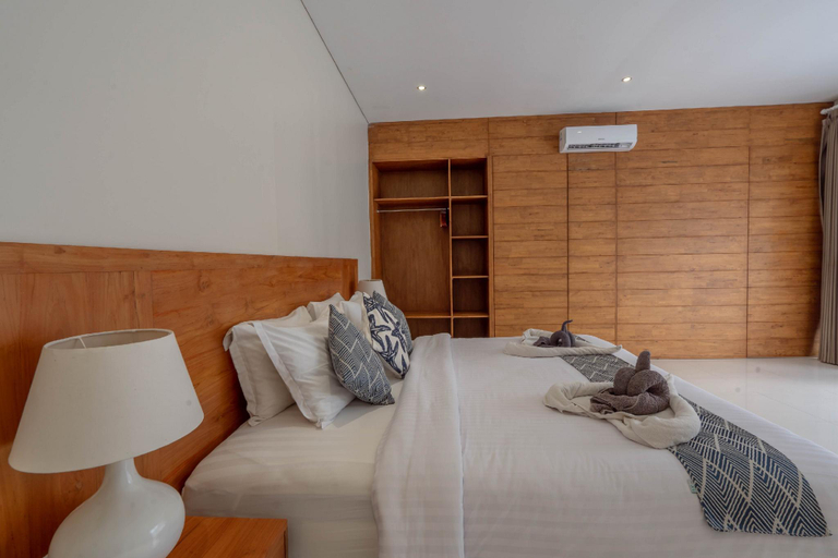 Bedroom 12