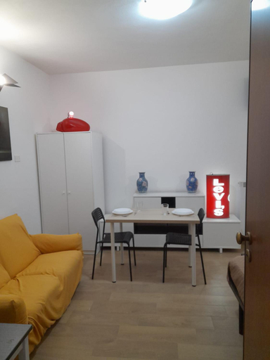 Others 5, Makihome, Palermo