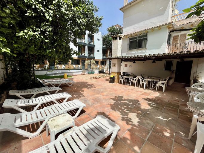 Others 4, New "Villa Albero" Boutique, Málaga
