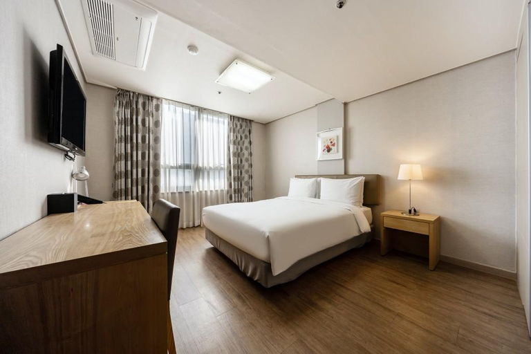 Bedroom 10