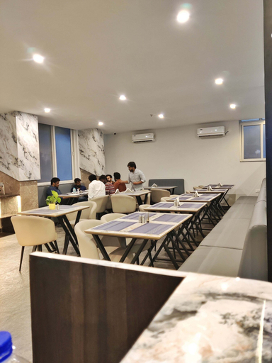 Food & Drinks 5, Yellow Sapphire Hotel Gachibowli, Hyderabad