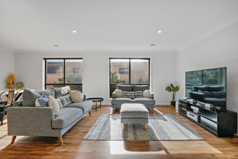 3, Beautiful Golden Point Home - Style&Sophistication, Ballarat - Central