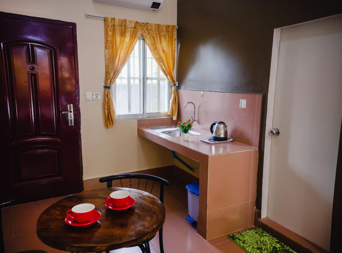 Others 4, Lea's Guesthouse and Restaurant, Kampot