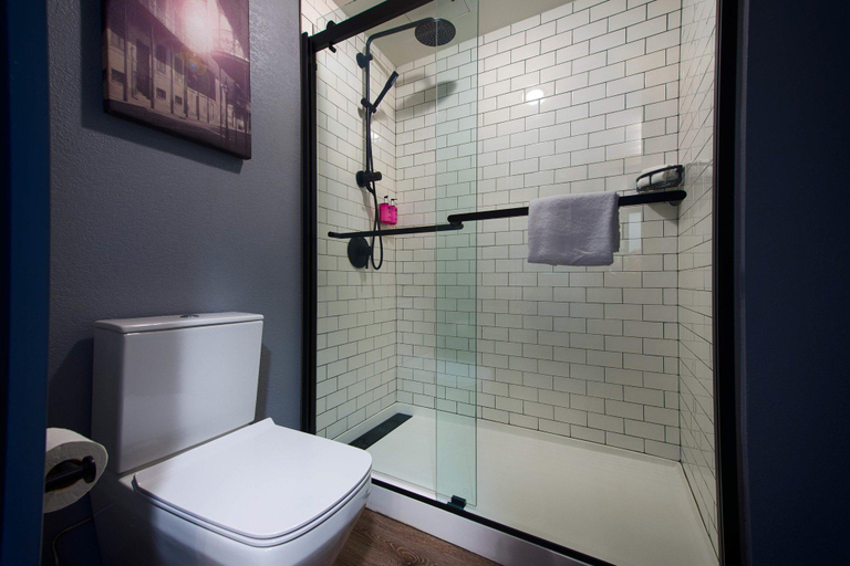Bathroom 5, Moxy San Diego Downtown/Gaslamp Quarter, San Diego
