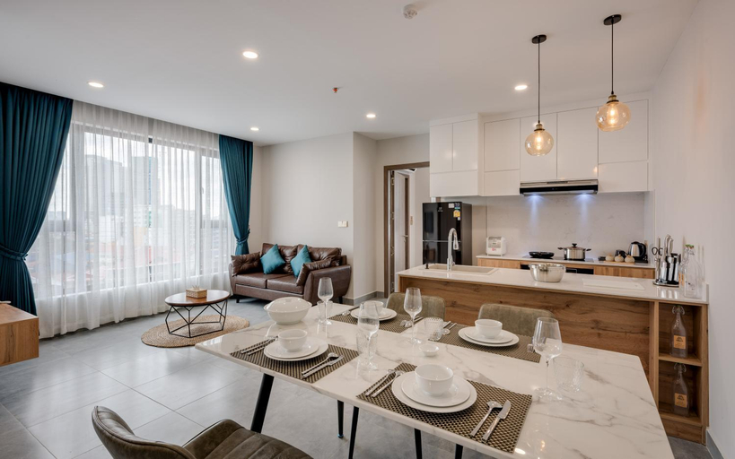 Dining Room 12