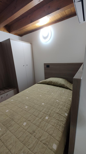 Others 3, Wine Resort, Udine