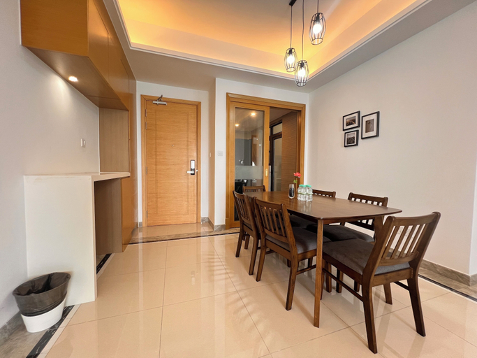 Dining Room 21