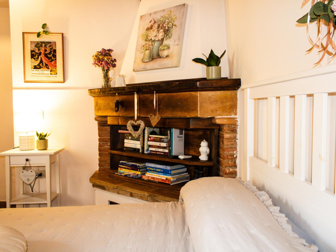 Bedroom 2, La Magnolia B&B and Apartments, Terni