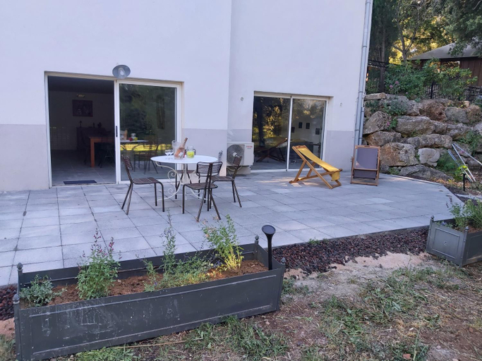 Exterior & Views 5, Un ecrin de verdure et plus.., Var