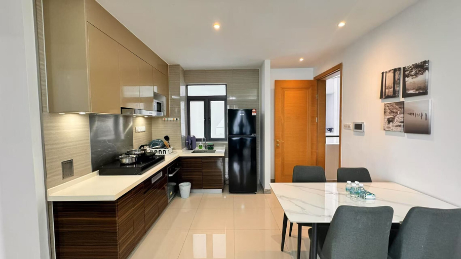 Dining Room 4