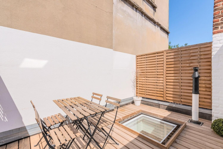 Others 4, 2 BR house w/ terrace, near train stations & metro, Nord