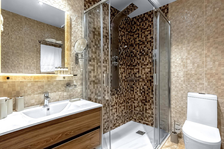 Bathroom 2, Albatros Golf del Sur Apartment, Santa Cruz de Tenerife