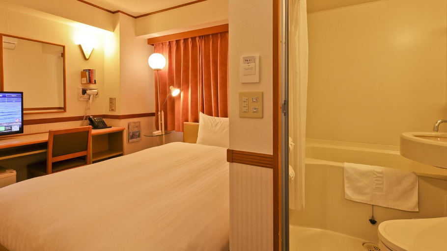 Bedroom 14