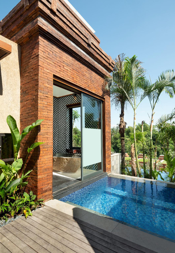 Swimming Pool 18