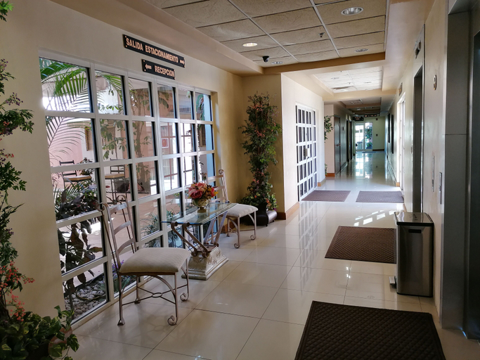 Food & Drinks 5, Hotel Residencial Inn Suites, Matamoros