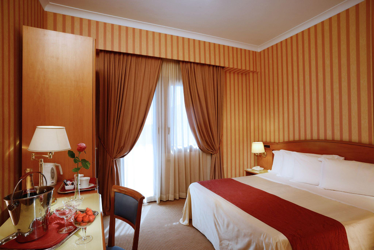 Bedroom 13