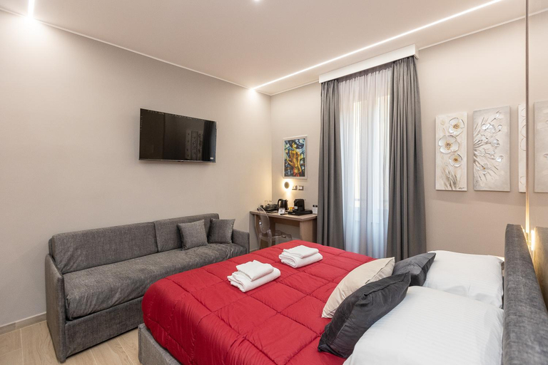 Others 4, IRON Luxury Rooms, Rome