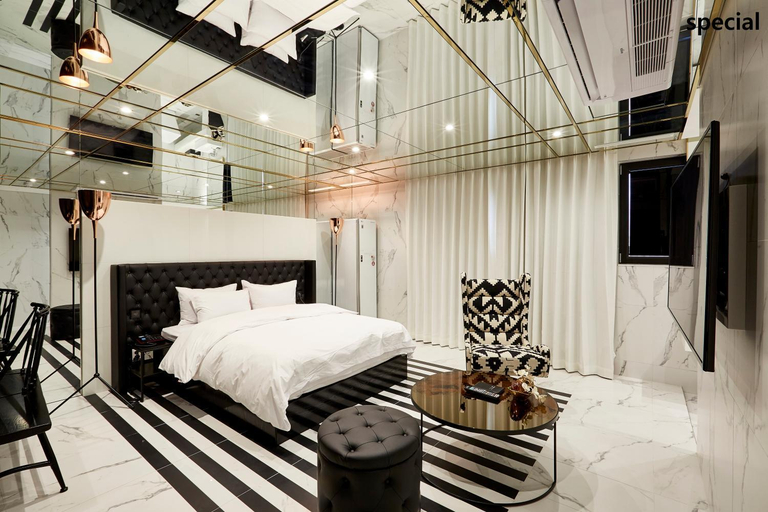 Bedroom 14