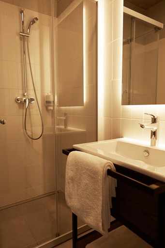 Bathroom 4, Air Hotel, Kauno