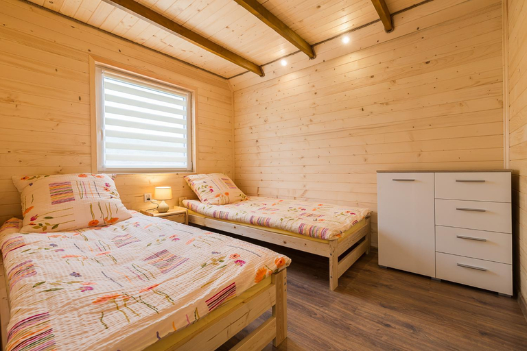 Bedroom 2, Domki Pod Roztoczka, Lesko