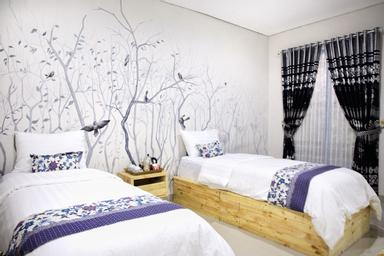 Bedroom 28