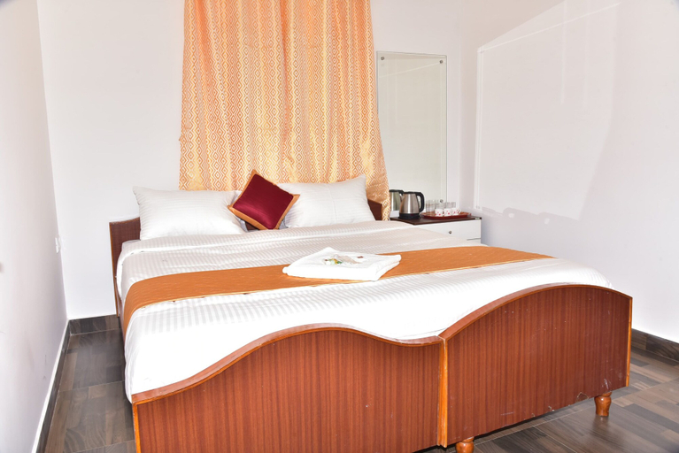 Bedroom 2, Dasara Inn, Dindigul