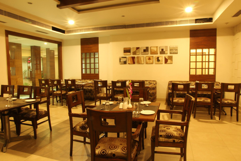 Others 3, Hotel Shreshtha, Raigarh