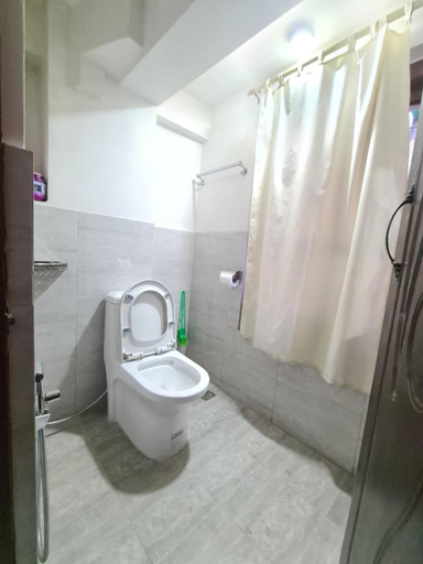 Bathroom 3, Dalucha Heritage Home, Bagmati