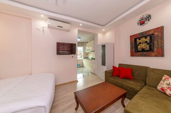 Others 4, Taksim City Suites, Beyoğlu