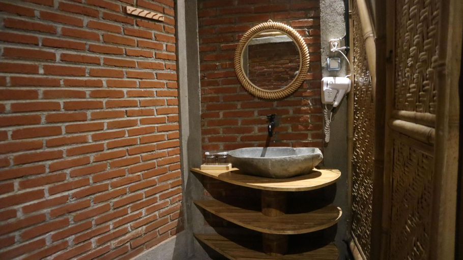 Bathroom 3