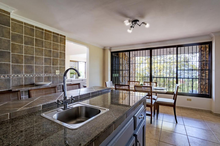 Others 5, Spectacular House in Boquete w/King Beds & Hot Tub, Boquete