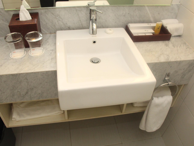 Bathroom 20