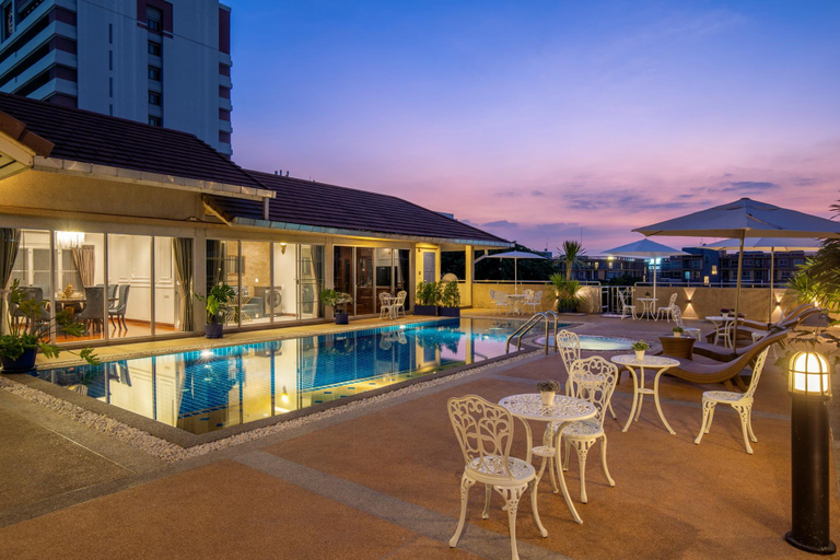 Swimming Pool 12