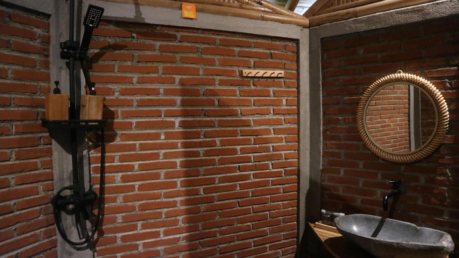 Bathroom 4