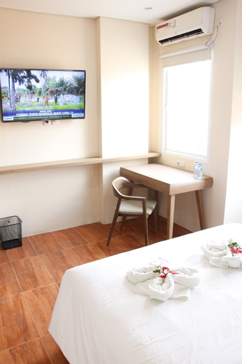 Bedroom 2, Azka Hotel Managed by Salak Hospitality, East Jakarta