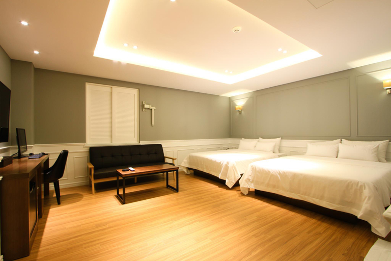Bedroom 7