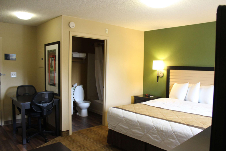 Bedroom 15