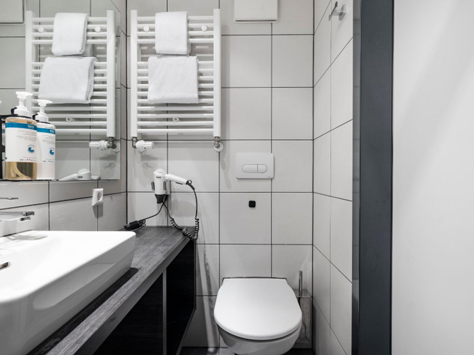 Bathroom 2