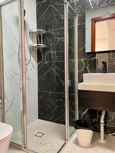 Bathroom 7