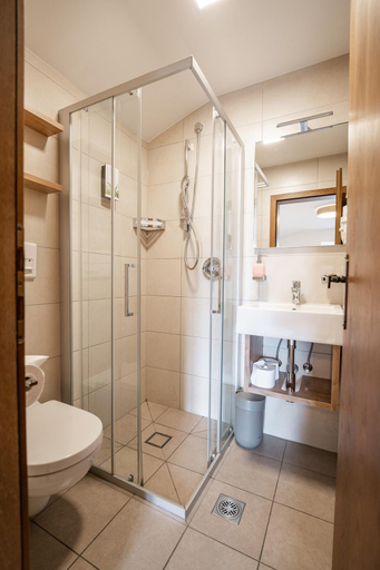 Bathroom 4, Hotel Brunnhofer, Bolzano