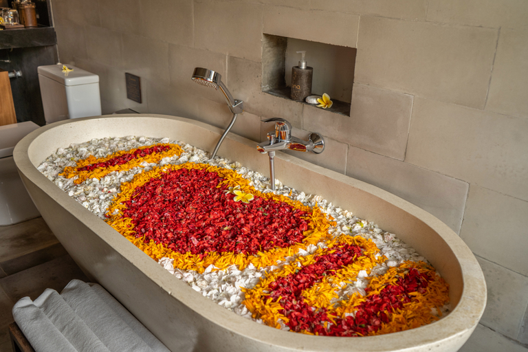 Bathroom 18