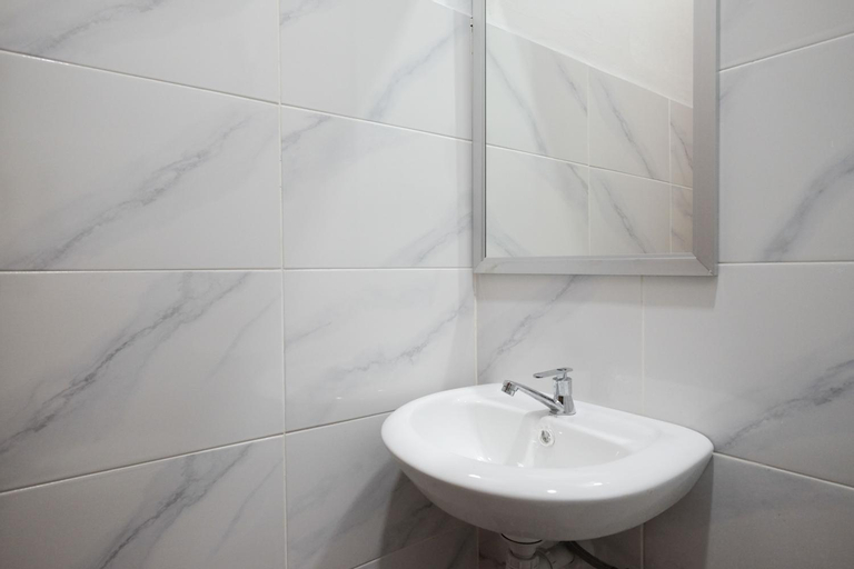 Bathroom 4
