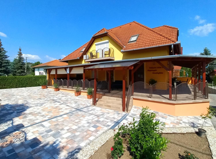 Others 2, Napsugar Vendeghaz-Apartman, Hévíz/Keszthely