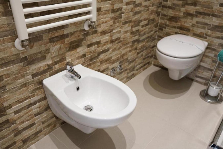 Bathroom 4, Basilicata Host to Host - Matera Charme Rooms, Matera
