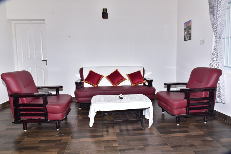Others 5, Dasara Inn, Dindigul