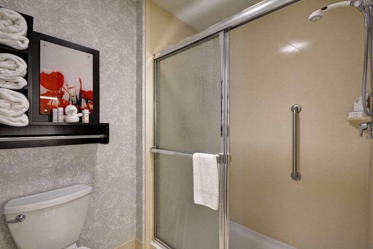 Bathroom 13